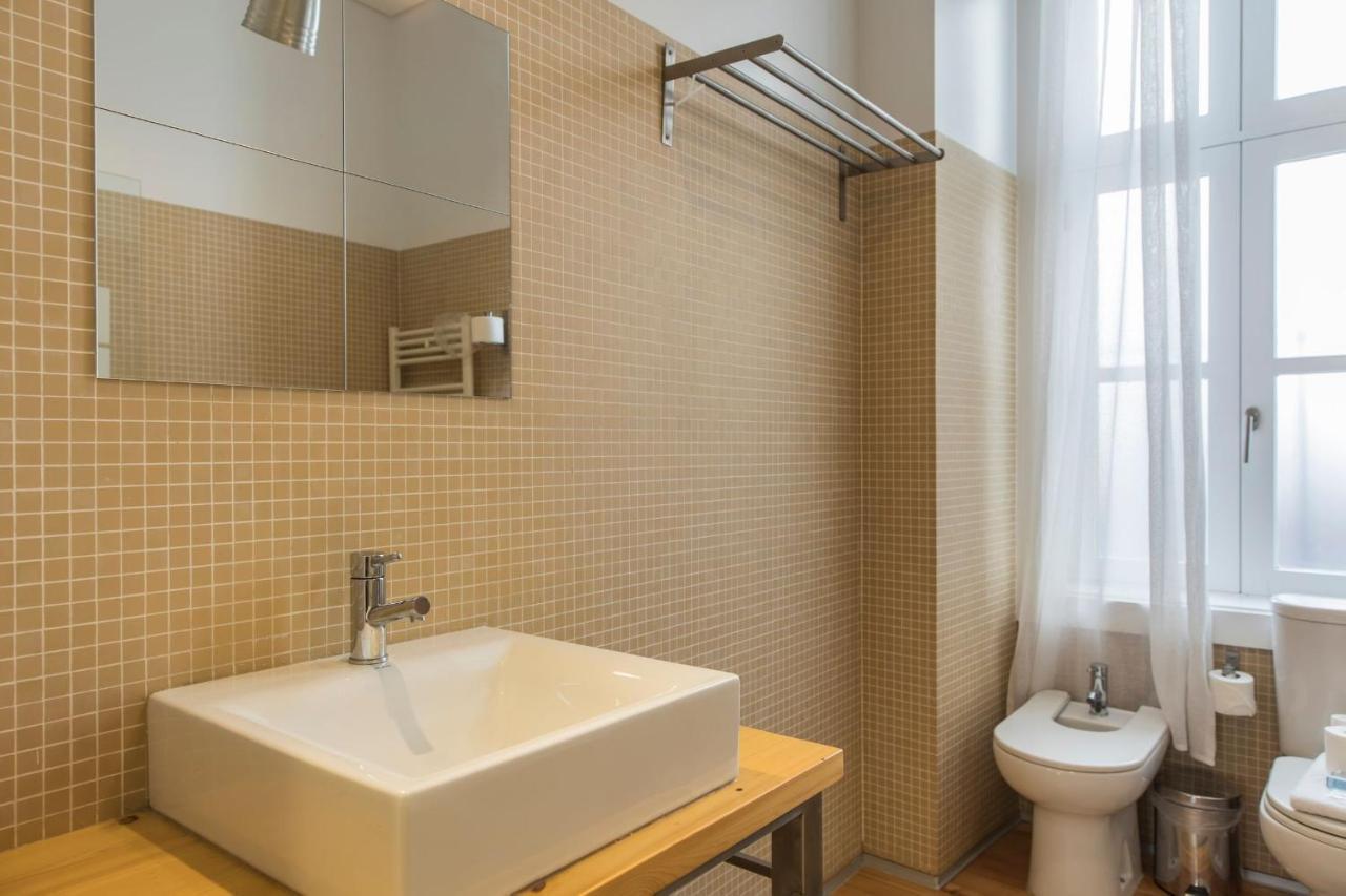 Lovelystay - Downtown Cosy Wonder Лиссабон Экстерьер фото